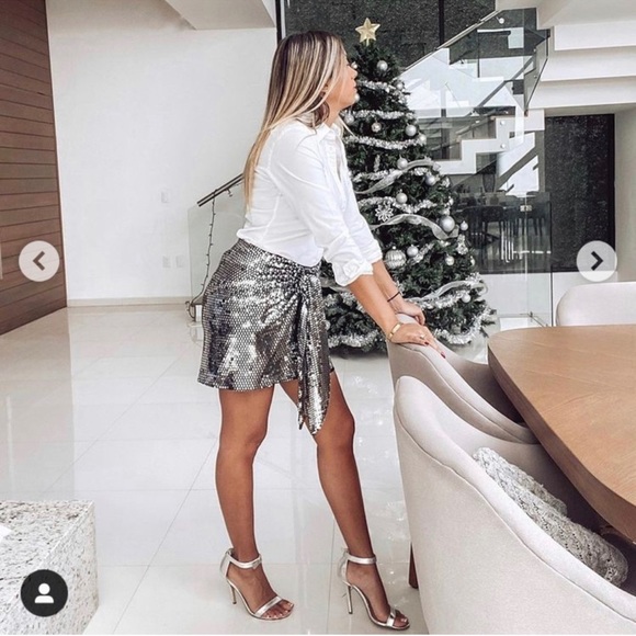 Outfit Silver Sequin Sneakers Golden Goose Glitter Sneakers Top